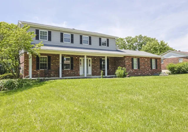 Homes for sale in Liberty Twp, OH | 6149 Eddington Dr, Liberty Twp, OH 45044 | MLS# 1881991