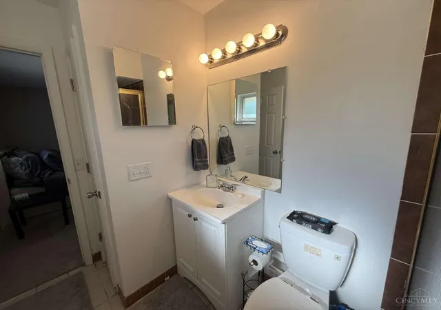 Photo 20 of Sale Pending at 8903 Cavalier Dr, Cincinnati, OH 45231 | MLS# 1881933 | Listing updated on 2026-09-29