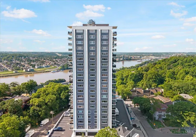Homes for sale in Cincinnati, OH | 2200 Victory Pkwy #2504, Cincinnati, OH 45206 | MLS# 1881567