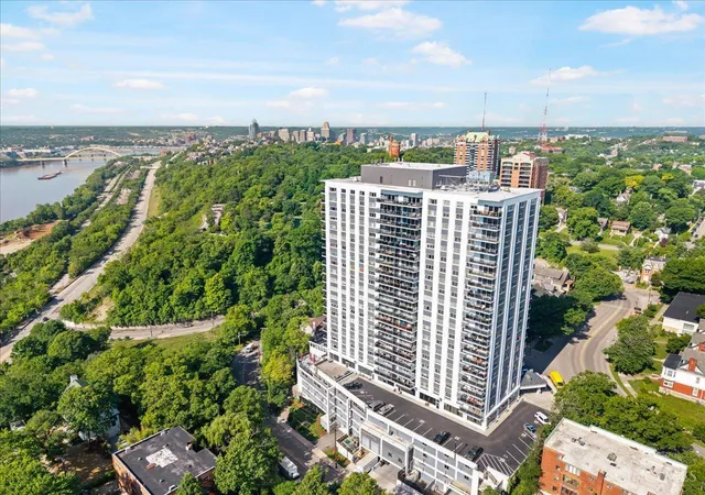 Homes for sale in Cincinnati, OH | 2200 Victory Pkwy #2504, Cincinnati, OH 45206 | MLS# 1881567