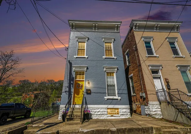 Homes for sale in Cincinnati, OH | 2277 Loth St, Cincinnati, OH 45219 | MLS# 1882015