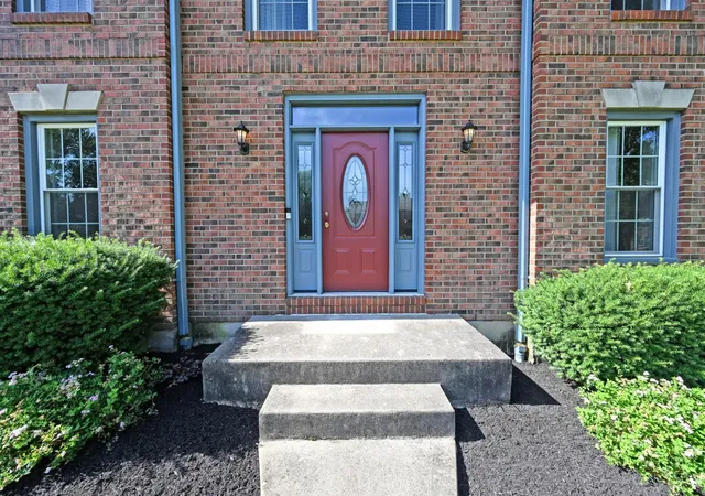 Homes for sale in Cincinnati, OH | 7463 Kingston Hill Ct, Cincinnati, OH 45255 | MLS# 1882024