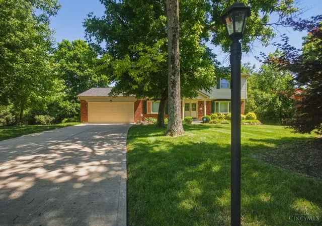 Homes for sale in Colerain Twp, OH | 2457 Owlcrest Dr, Colerain Twp, OH 45231 | MLS# 1881974