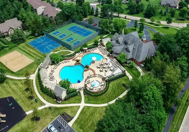 2nd image of 1447 Windwillow Trace, Maineville, OH 45039