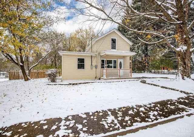 Photo 2 of Sale Pending at 9 Letitia St, Amelia, OH 45102 | MLS# 1882087 | Listing updated on 2026-07-30