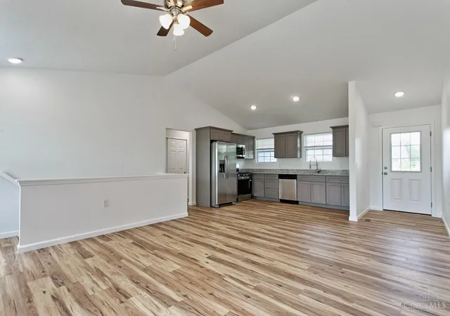 5th image of 3004 Custer Dr, Lake Waynoka, OH 45171 | MLS# 1882097