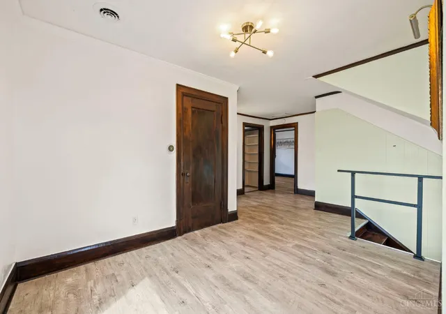 Homes for sale in Middletown, OH | 7 N Sutphin St, Middletown, OH 45042 | MLS# 1881644