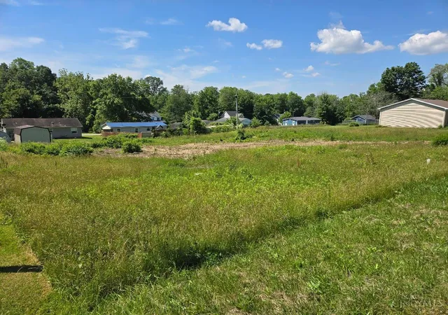 Photo 3 of Sale Pending at 6551 Wizard Of Oz Way, Hillsboro, OH 45133 | MLS# 1882109 | Listing updated on 2026-08-20