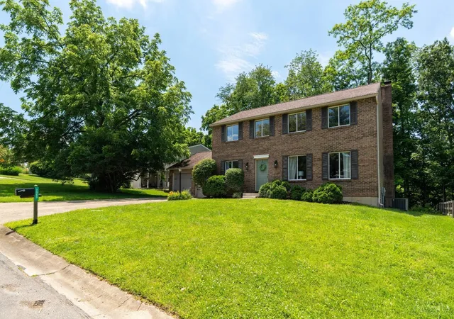 Homes for sale in Maineville, OH | 7969 Saddleback Pl, Maineville, OH 45039 | MLS# 1880064