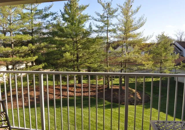 2nd image of 3363 Hidden Creek Dr, Cincinnati, OH 45251