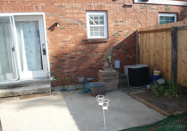 Photo 20 of Townhouse for sale at 3488 Sunbury Ln #325, Colerain Twp, OH 45251 | MLS# 1882240 | Listing updated on 2026-09-04