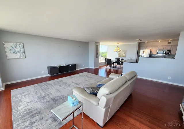 Homes for sale in Cincinnati, OH | 810 Matson Pl #807, Cincinnati, OH 45204 | MLS# 1882232