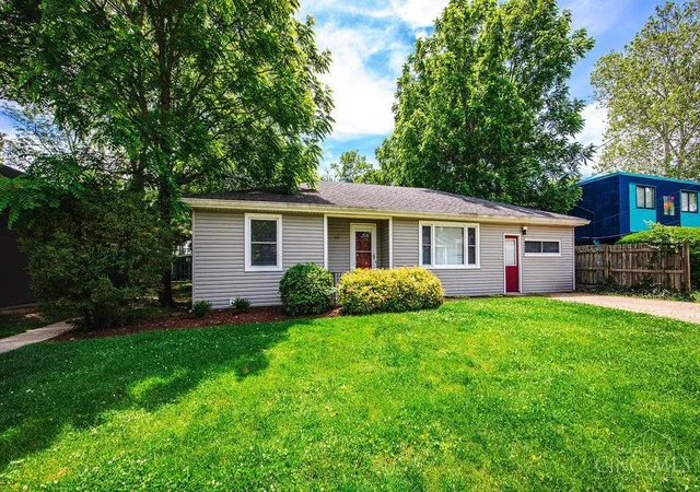 Homes for sale in Oxford, OH | 117 E Central Ave, Oxford, OH 45056 | MLS# 1882205