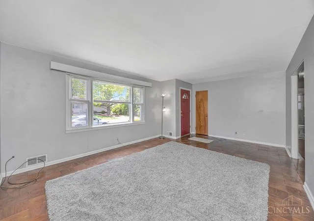 Homes for sale in Oxford, OH | 117 E Central Ave, Oxford, OH 45056 | MLS# 1882205