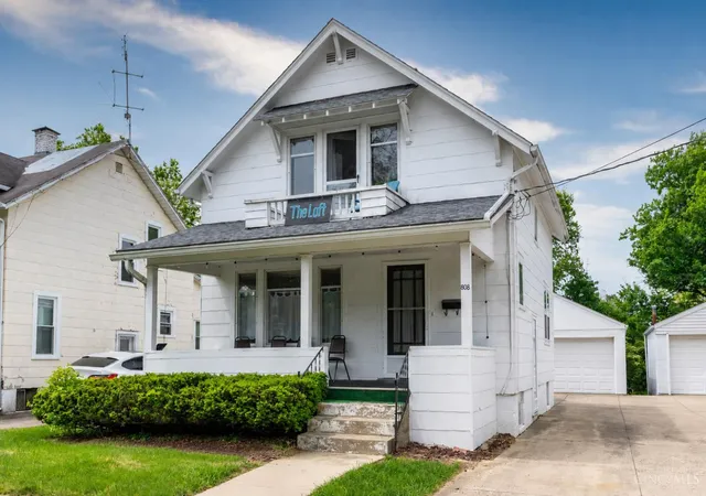 Homes for sale in Oxford, OH | 808 S College Ave, Oxford, OH 45056 | MLS# 1882212