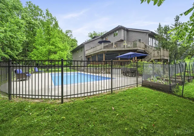Homes for sale in West Chester, OH | 7395 Desert Springs Ct, West Chester, OH 45069 | MLS# 1882012