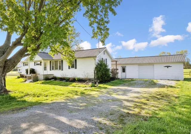 3rd image of 220 Greenbush Rd, Mount Orab, OH 45154 | MLS# 1882138