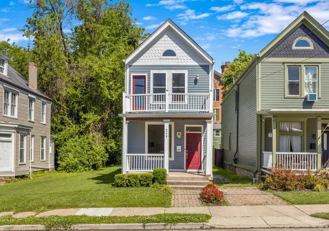 Homes for sale in Cincinnati, OH | 249 Mccullough St, Cincinnati, OH 45226 | MLS# 1881542
