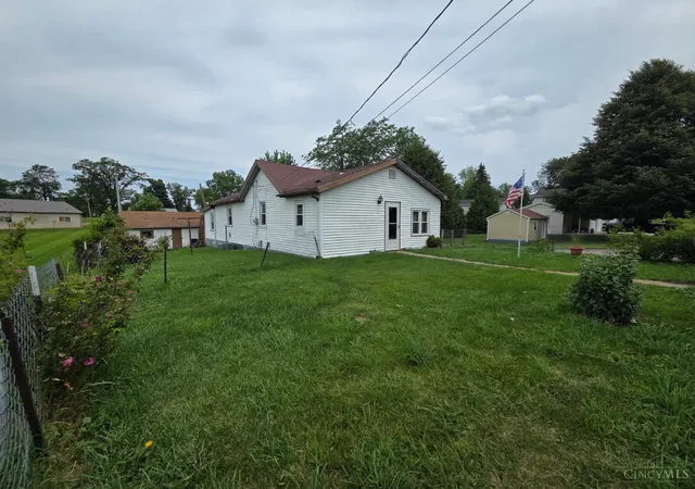Homes for sale in Bellefontaine, OH | 637 Highland Ave, Bellefontaine, OH 43311 | MLS# 1882467