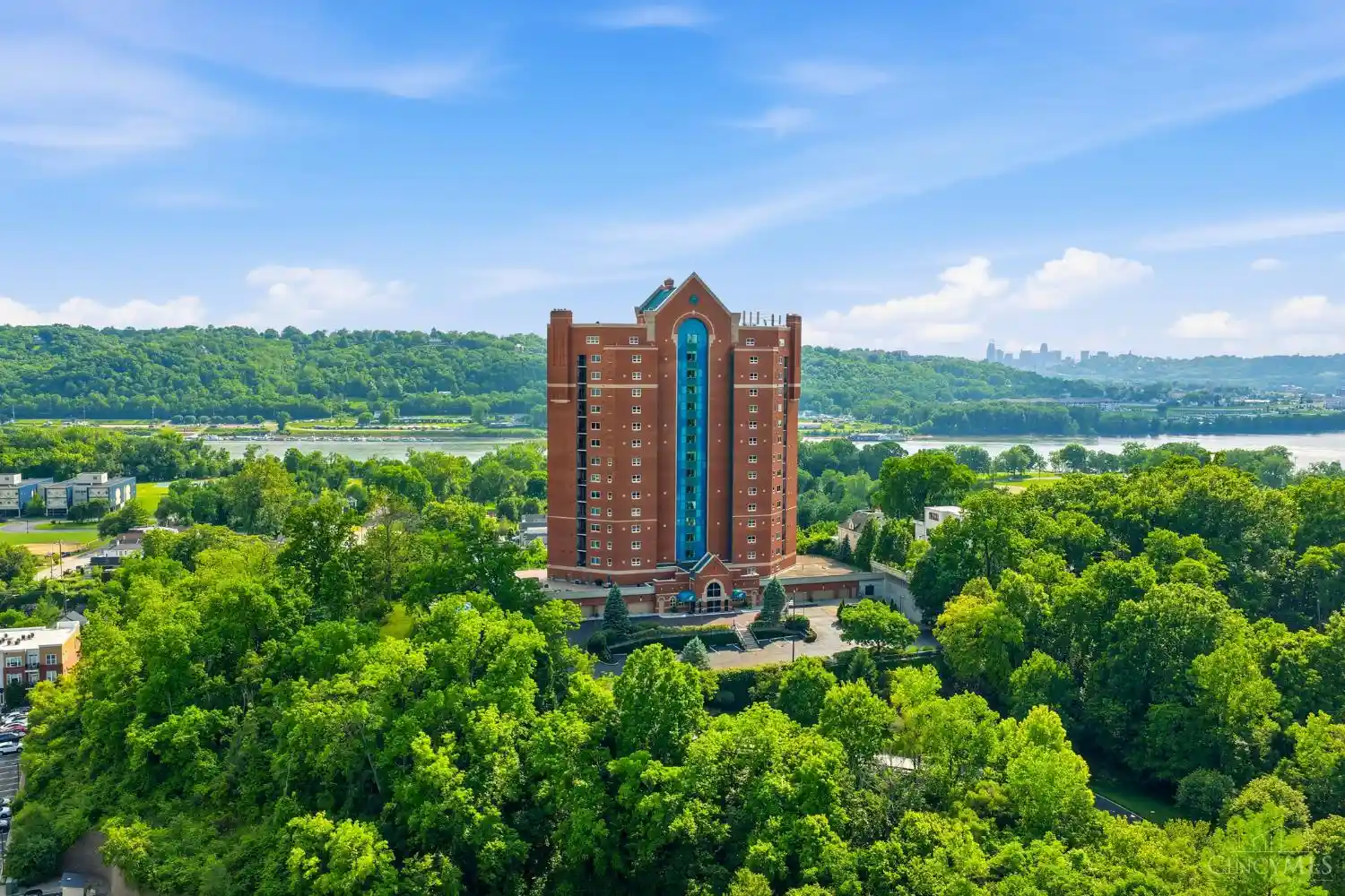 Listing Photo 1 - Condo for sale in 3435 Golden Ave located at 3435 Golden Ave, Cincinnati, OH 45226 - Unit #901