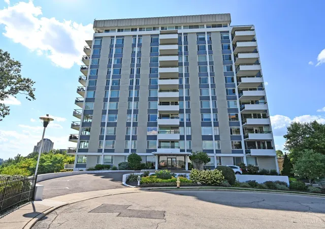 Homes for sale in Cincinnati, OH | 2401 Ingleside Ave #6B, Cincinnati, OH 45206 | MLS# 1882472