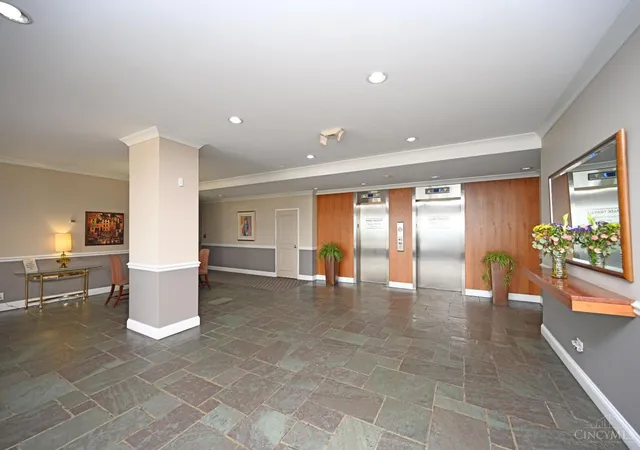 Homes for sale in Cincinnati, OH | 2401 Ingleside Ave #6B, Cincinnati, OH 45206 | MLS# 1882472