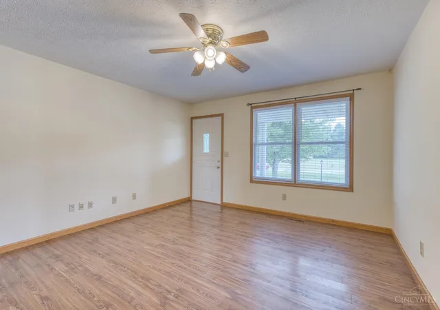 Homes for sale in Harlan Twp, OH | 8829 Fawn Trl, Harlan Twp, OH 45107 | MLS# 1882374