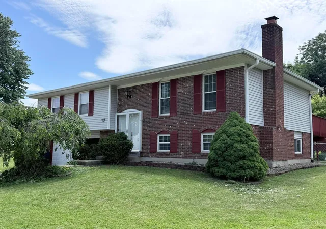Homes for sale in Fairfield, OH | 6017 Rosewood Pl, Fairfield, OH 45014 | MLS# 1882183