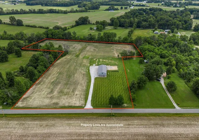 3rd image of 8618 Five Points Fincastle Rd, Sardinia, OH 45171 | MLS# 1882446