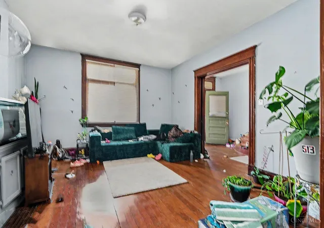 Homes for sale in Cincinnati, OH | 3566 Vine St, Cincinnati, OH 45220 | MLS# 1882543
