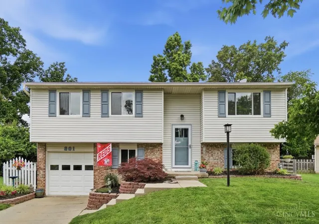 Homes for sale in Loveland, OH | 801 Jilbe Ln, Loveland, OH 45140 | MLS# 1882241