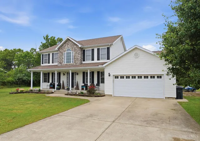 Photo 3 of Sale Pending at 130 Willow Run Rd, Mount Orab, OH 45154 | MLS# 1882562 | Listing updated on 2026-08-17