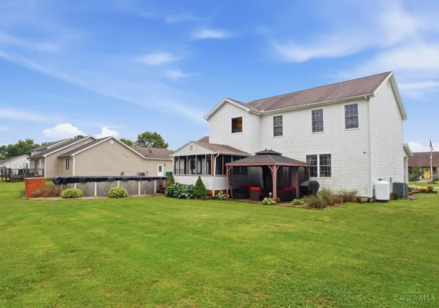 Photo 4 of Single family home for sale at 130 Willow Run Rd, Mount Orab, OH 45154 | MLS# 1882562 | Listing updated on 2026-10-01