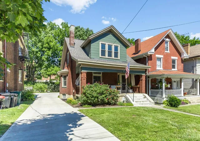 Homes for sale in Cincinnati, OH | 2623 Ashland Ave, Cincinnati, OH 45206 | MLS# 1882568