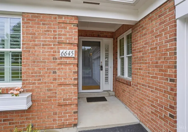 Homes for sale in Cincinnati, OH | 6645 Spindlewick Ln, Cincinnati, OH 45230 | MLS# 1882482