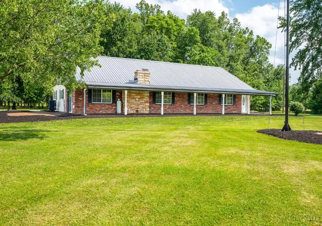 Homes for sale in Clay Twp, OH | 1160 Sicily Rd, Clay Twp, OH 45154 | MLS# 1882642