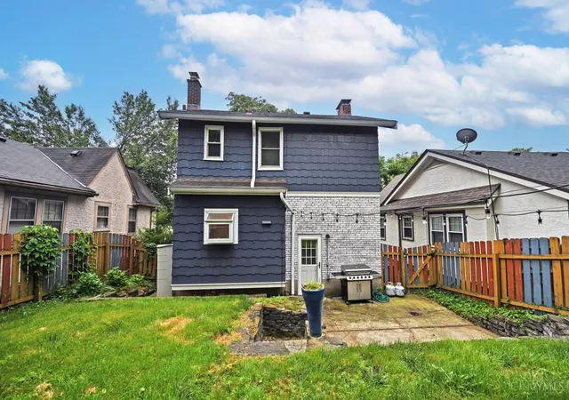 Homes for sale in Cincinnati, OH | 3126 Kinmont St, Cincinnati, OH 45208 | MLS# 1882657