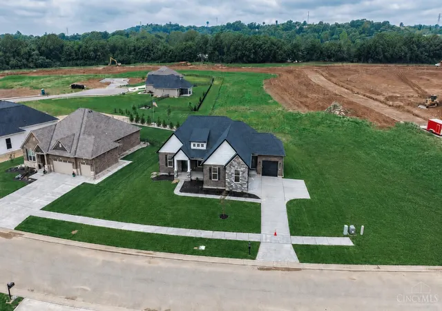 Photo 2 of Single family home for sale at 3664 Silax Dr, Hamilton, OH 45013 | MLS# 1882647 | Listing updated on 2026-09-05