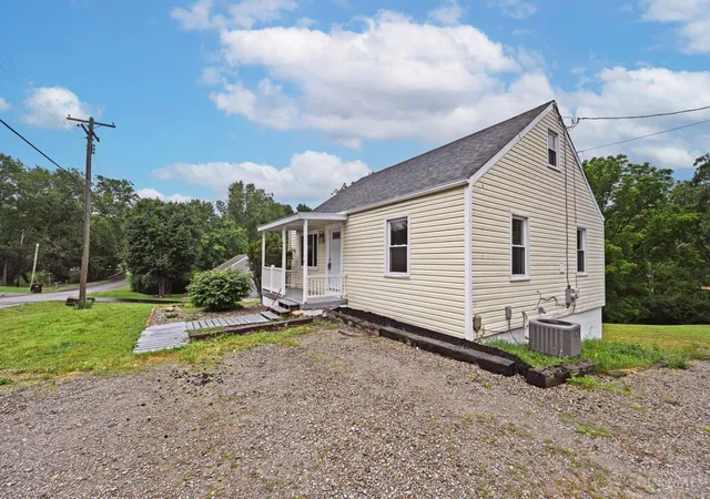 Homes for sale in Salem Twp, OH | 4947 Salem Rd, Salem Twp, OH 45152 | MLS# 1882348