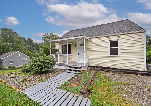 Homes for sale in Salem Twp, OH | 4947 Salem Rd, Salem Twp, OH 45152 | MLS# 1882348
