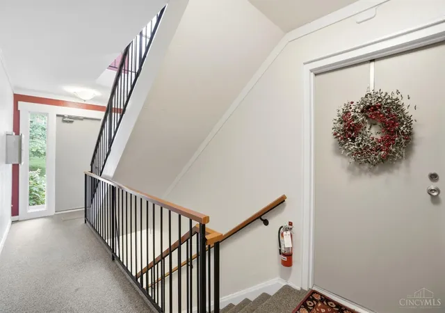 Homes for sale in Cincinnati, OH | 3429 Traskwood Cir #A, Cincinnati, OH 45208 | MLS# 1882596