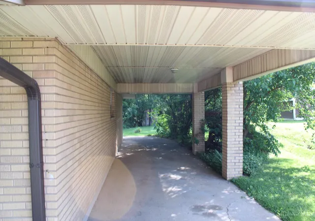 Photo 2 of Single family home for sale at 12122 Wincanton Dr, Cincinnati, OH 45231 | MLS# 1882520 | Listing updated on 2026-09-29