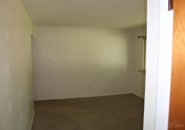 Photo 3 of Single family home for sale at 12122 Wincanton Dr, Cincinnati, OH 45231 | MLS# 1882520 | Listing updated on 2026-09-29