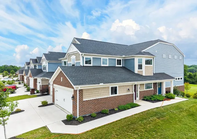 Homes for sale in Turtle Creek Twp, OH | 4425 Waters Edge Ln, Turtle Creek Twp, OH 45036 | MLS# 1882580
