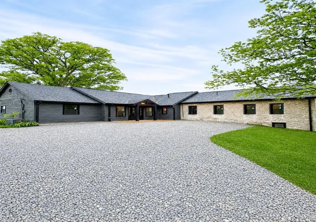 1st image of 1976 Shinkles Ridge Rd, Georgetown, OH 45121 | MLS# 1882710