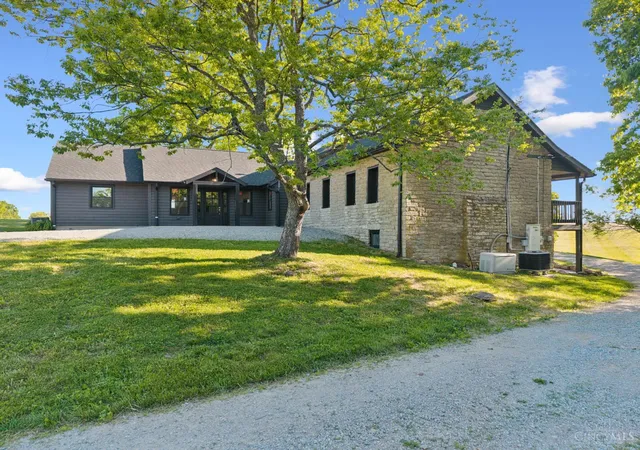 2nd image of 1976 Shinkles Ridge Rd, Georgetown, OH 45121 | MLS# 1882710