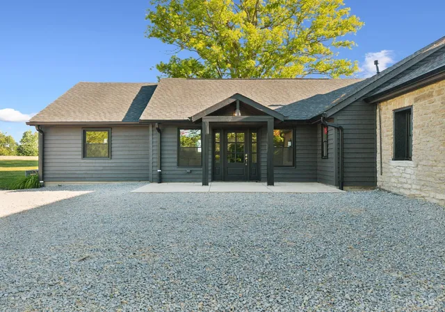3rd image of 1976 Shinkles Ridge Rd, Georgetown, OH 45121 | MLS# 1882710