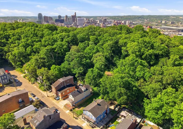 9th image of 125 Winkler St, Cincinnati, OH 45219 | MLS# 1882727