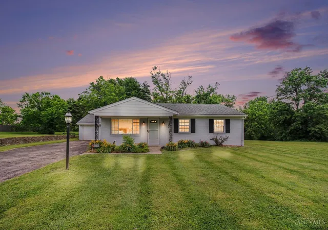 Photo 3 of Sale Pending at 3162 Ebenezer Rd, Cincinnati, OH 45248 | MLS# 1882554 | Listing updated on 2026-08-06