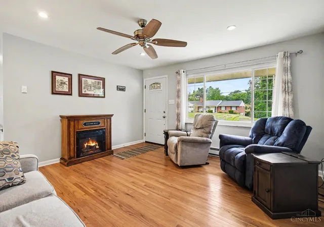 Photo 4 of Sale Pending at 3162 Ebenezer Rd, Cincinnati, OH 45248 | MLS# 1882554 | Listing updated on 2026-08-06